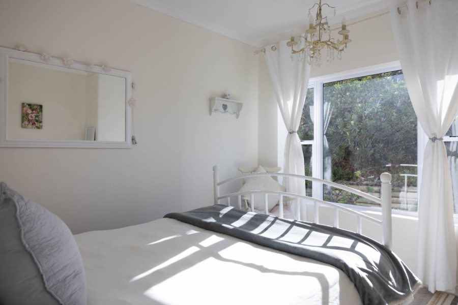 5 Bedroom Property for Sale in Crofters Valley Western Cape